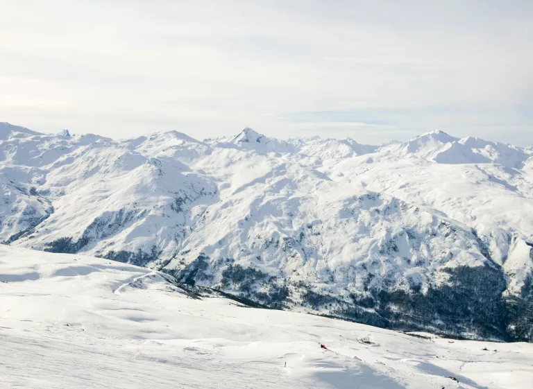 How much does a 6-day ski trip to the Three Valleys France cost?